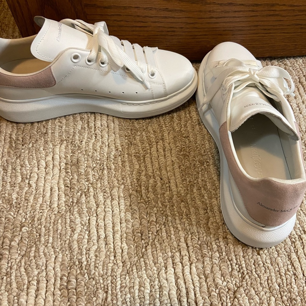 Sneaker - Picture 5 of 5